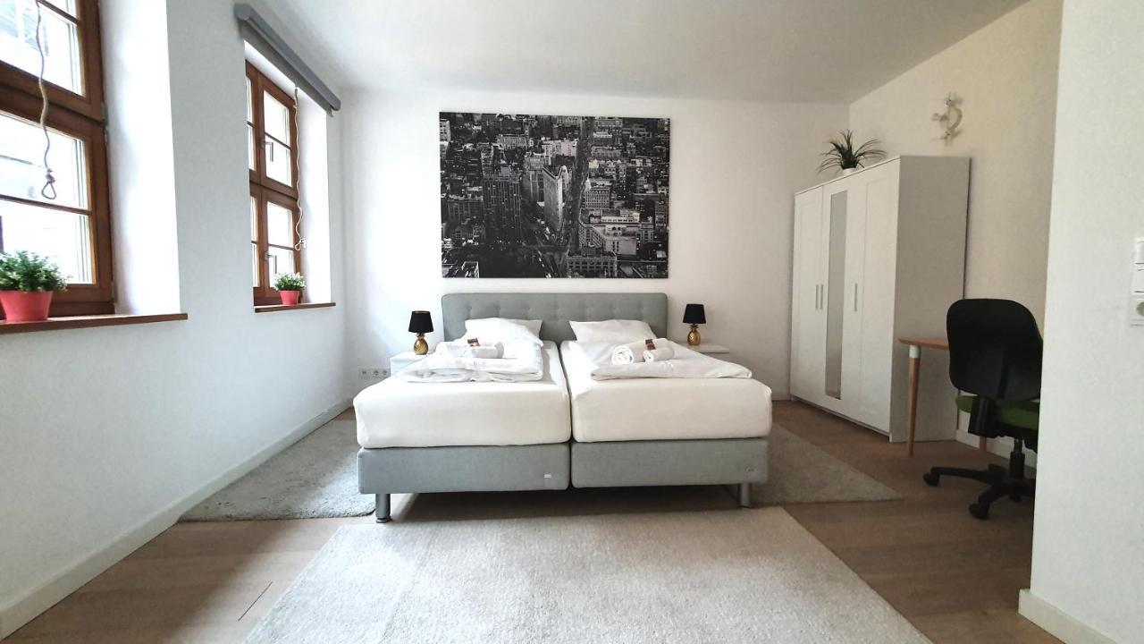 Pineapple Apartments Luxus Apartment Im Palais Am Neumarkt ドレスデン エクステリア 写真