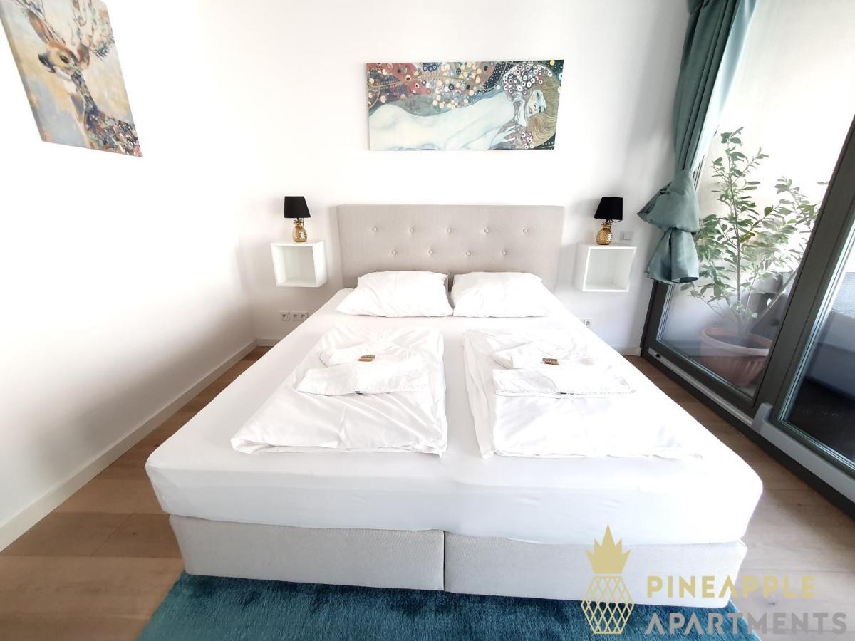 Pineapple Apartments Luxus Apartment Im Palais Am Neumarkt ドレスデン エクステリア 写真